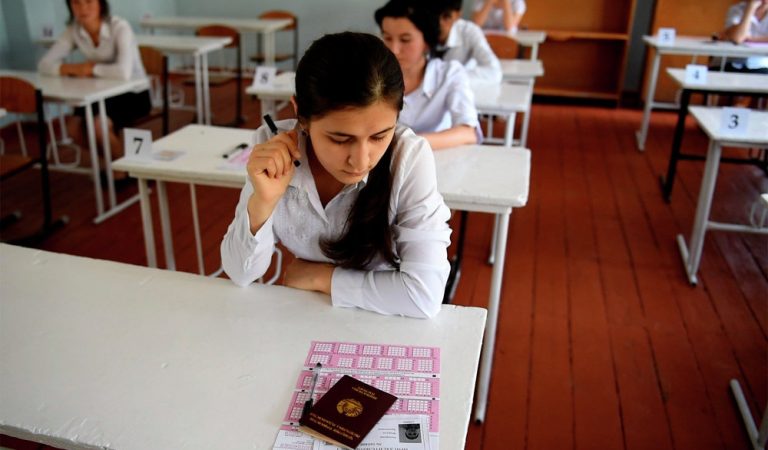 В Таджикистане отменили экзамены для выпускников школ. По всей стране построят инфекционные больницы. Коротко о самом главном за сегодня В Таджикистане отменили экзамены для выпускников школ. По всей стране построят инфекционные больницы. Коротко о самом главном за сегодня