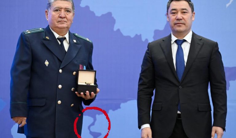 Убрали доказательства. В Кыргызстане разгорелся скандал вокруг карты, где Ворух прилегает к Таджикистану
