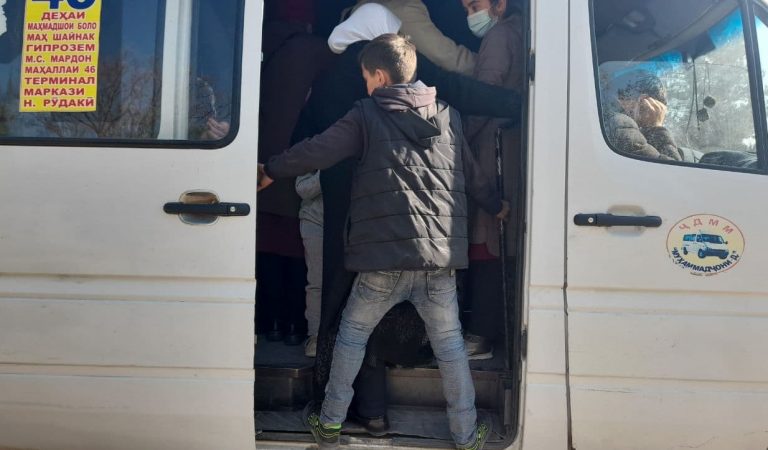 Транспортные «бьют» по карману. Пассажиры в Душанбе возмущены высокими ценами за проезд