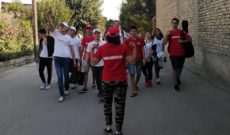 «Волонтеры не уборщики мусора». Как Дилрабо Шукри развивает в Таджикистане волонтерское движение
