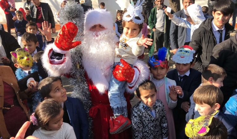 Где в Душанбе можно сходить на детские новогодние праздники