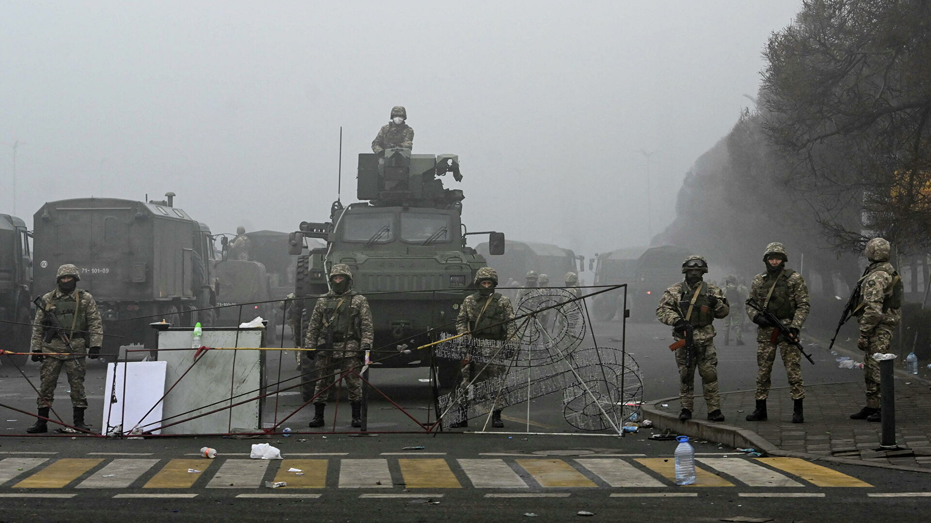 Военное 2022. Войска ОДКБ В Казахстане. Миротворцы ОДКБ В Казахстане. Миротворцы в Казахстане 2022 ОДКБ. Российские военные.