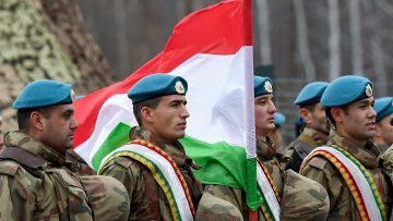 Таджикская армия на параде