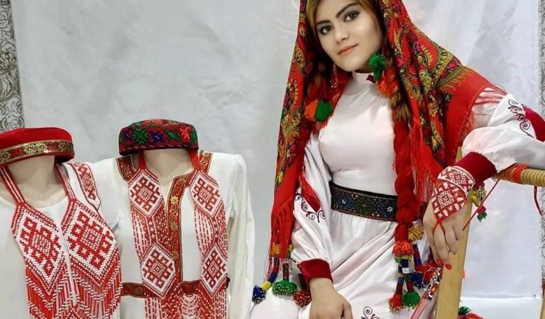 Герданы от Тамары. Почему девушка из Таджикистана бросила журналистику и занялась бисероплетением