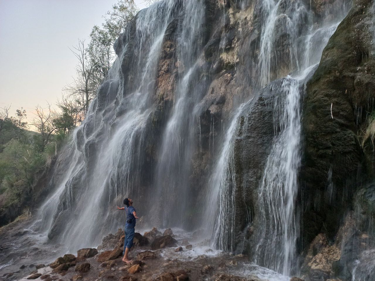 Погода сари хосор. Водопад Сари хосор. Водопад Сари хосор Таджикистан. Природа Таджикистана Сари хосор. Природа Таджикистана Сари хосор водопад.