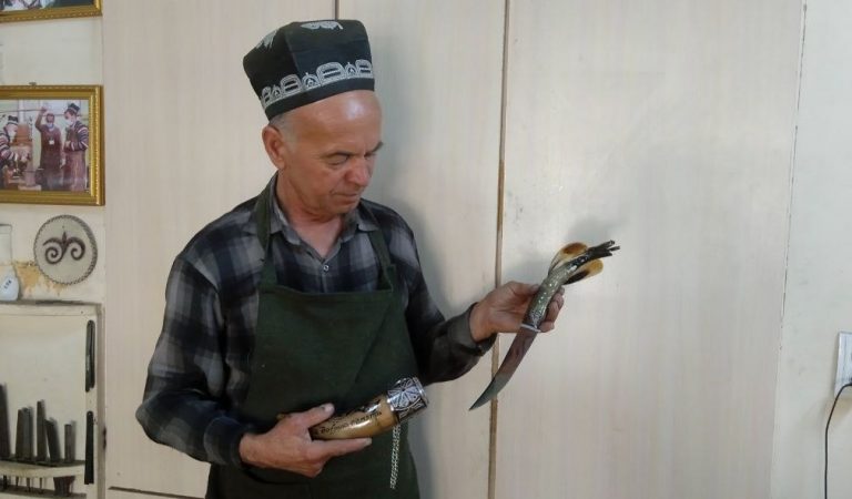 Настоящий ножедел. Кто и как в Таджикистане занимается кордсози – изготовлением ножей