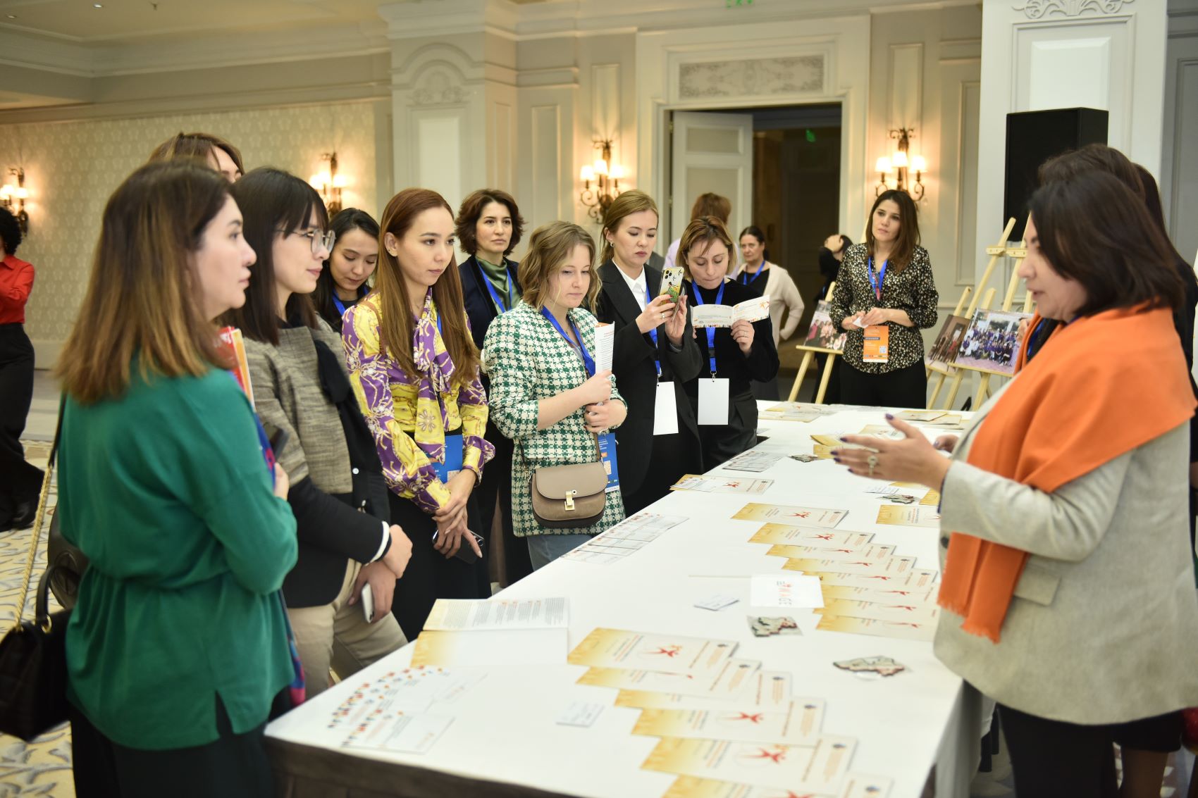 Фото с региональной конференции WAGE «Повестка женского предпринимательства в странах Центральной Азии»
