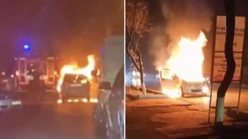 Автомобили зане, ки худро оташ зад