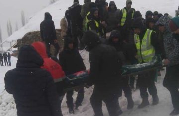 амалиёти наҷот аз зери тарма дар Бадахшони Тоҷикистон