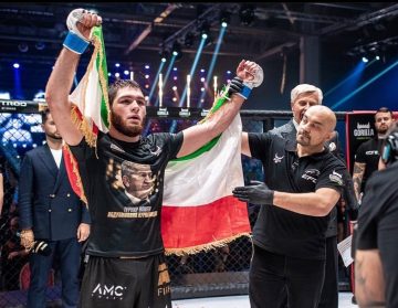 Ғалабаи размикори тоҷик дар UFC