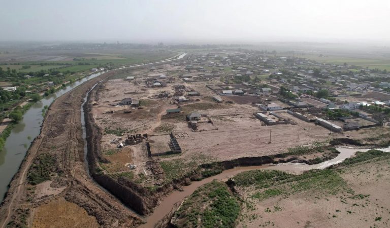 В Таджикистане начался сезон паводков. Пострадал север страны