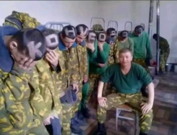 Таҳқири сарбозони тоҷик