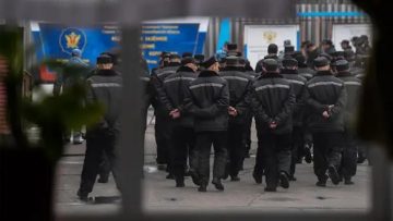 Зиндониёни тоҷикро дар Русия маҷбур мекунанд ки ба ҷанги Украина раванд