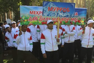 Ҷавонон аз ВМКБ ба хизмати ҳарбӣ мераванд