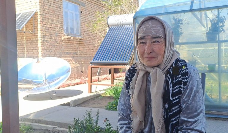 Как семья в Гиссаре использует энергию солнца для своих нужд