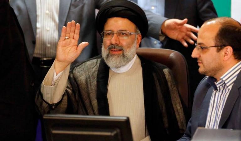 Ибрахим Раиси мог стать новым верховным лидером Ирана, но погиб в авиакатастрофе