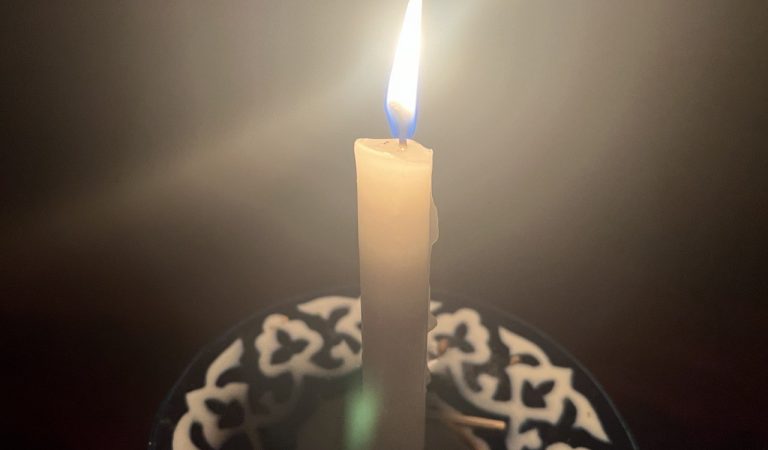 “Аз 4 кВт зиёд нашавад”. Маҳдудиятҳои нав дар интиқоли барқ