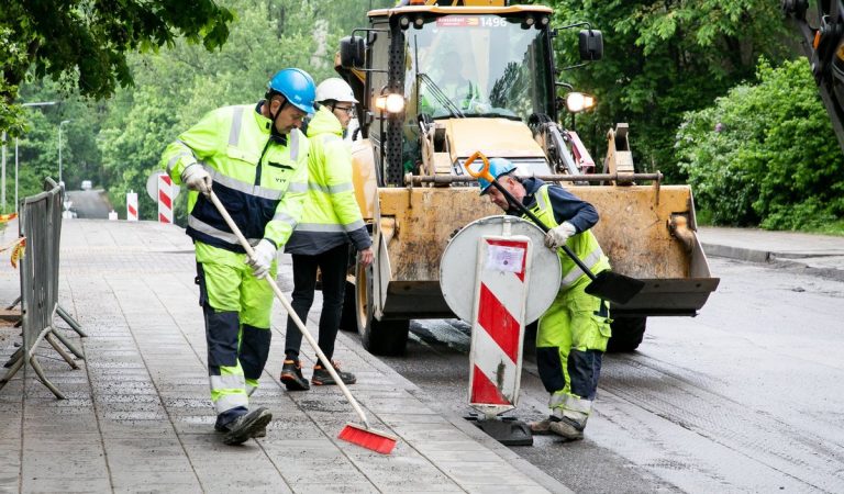 Граждане Таджикистана и Узбекистана пополняют ряды сезонных работников в Литве Граждане Таджикистана и Узбекистана пополняют ряды сезонных работников в Литве