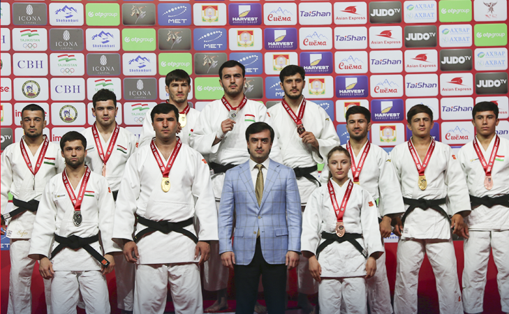 Ҷойи аввали Тоҷикистон дар Dushanbe Grand Slam 2025 Ҷойи аввали Тоҷикистон дар Dushanbe Grand Slam 2025