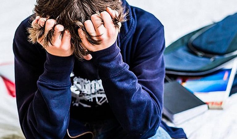 5 признаков того, что ребенок попал под плохое влияние. Чек-лист для родителей 5 признаков того, что ребенок попал под плохое влияние. Чек-лист для родителей