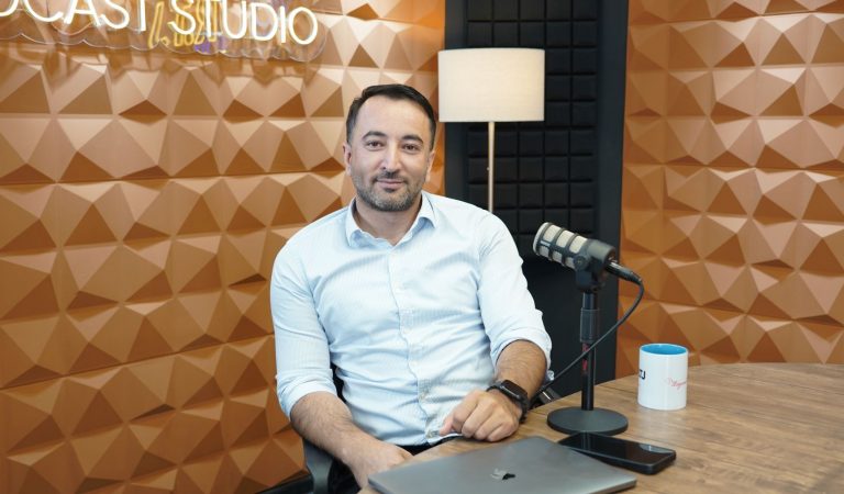 «Персонажи» №6: Маркетинг как власть и как зеркало общества