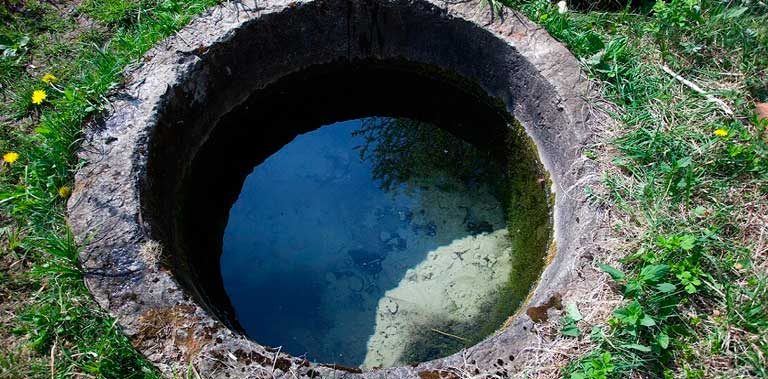 Худкушии як наврас ва ду марги мармуз дар як рӯз