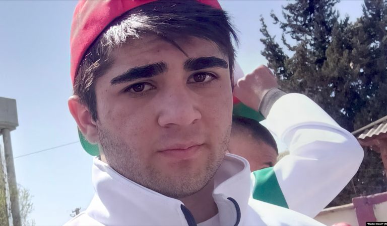 “Нисфи сараш набуд”. Пайвандони як сарбози 19-сола таҳқиқи одилонаи марги ӯро дар артиш талаб кардаанд