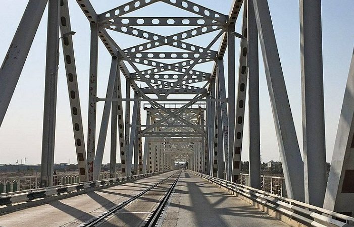 Узбекистон баъди 4 сол сарҳад бо Афғонистонро боз кард