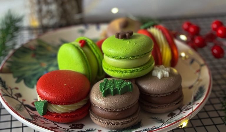 Сладкий Новый год: у кого в Душанбе можно заказать десерты на новый год