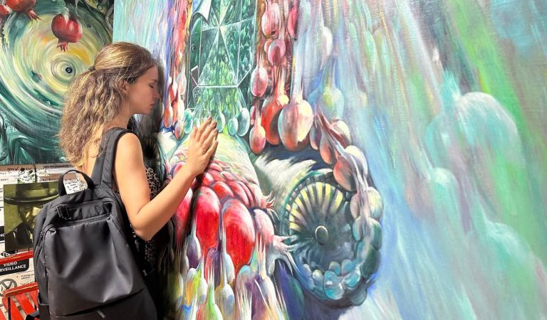 «Творческое мышление – ключ к нестандартным подходам в аналитике». Как девушка из Таджикистана объединила искусство и бизнес-аналитику