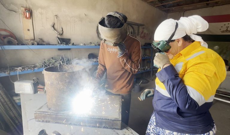 Единственная женщина-сварщица Явана. Как Дилхох Абдиева ломает стереотипы