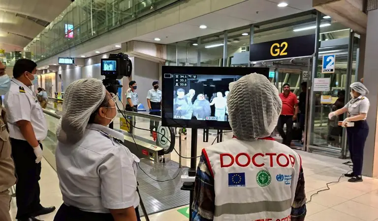 Вируси Нипаҳ чист? Кишварҳои Осиё назорати тиббиро дар нуқтаҳои убури марз пурзӯр карданд