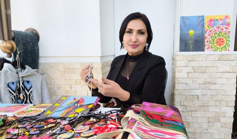 Меъмор, рассом, кулолгар, карикатурист… ё 40 ҳунари як зан