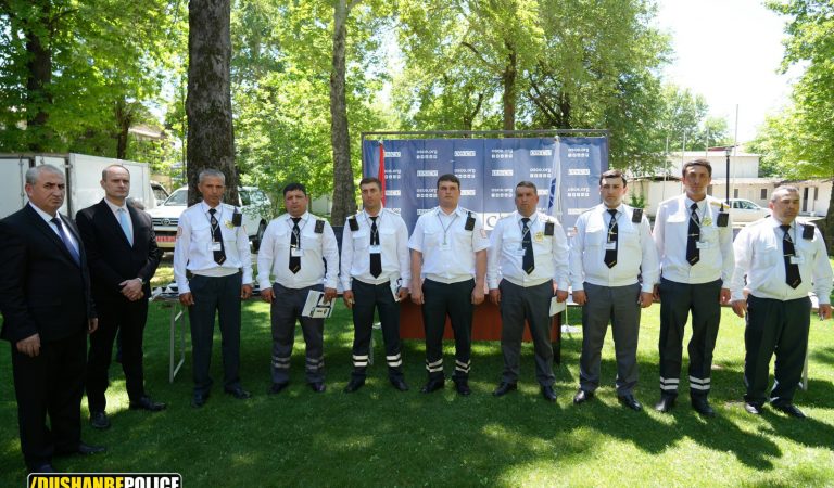 Дар либоси нозирони милитсияи Душанбе камераҳои назоратӣ насб карда мешаванд