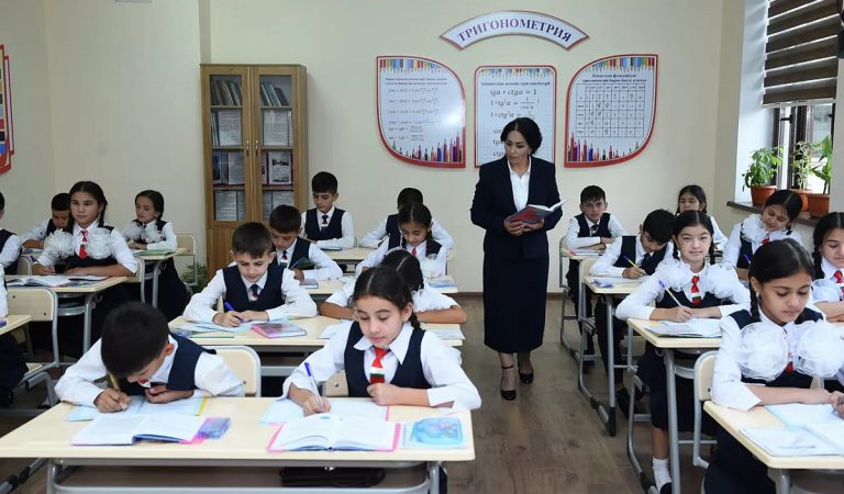 43 ҳолати монеъшавӣ ба таҳсил дар Душанбе