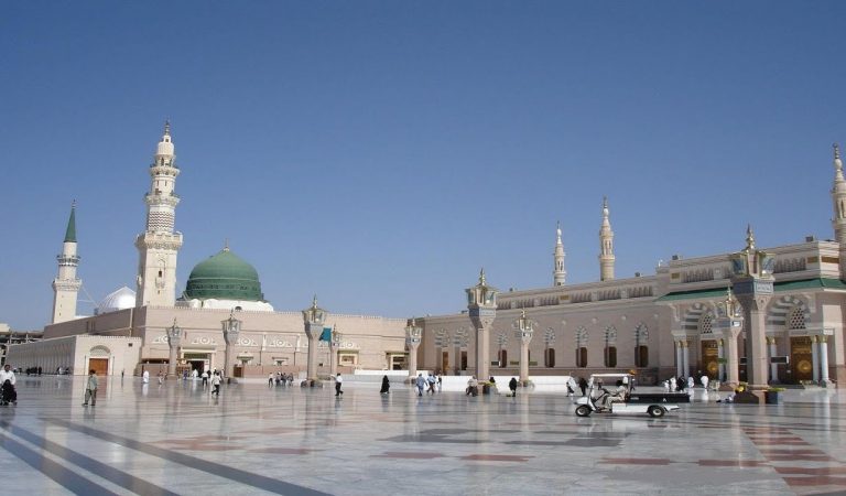 Арабистони Саудӣ қоидаҳои сафар ба ҳаҷро барои соли 2026 сахттар кард