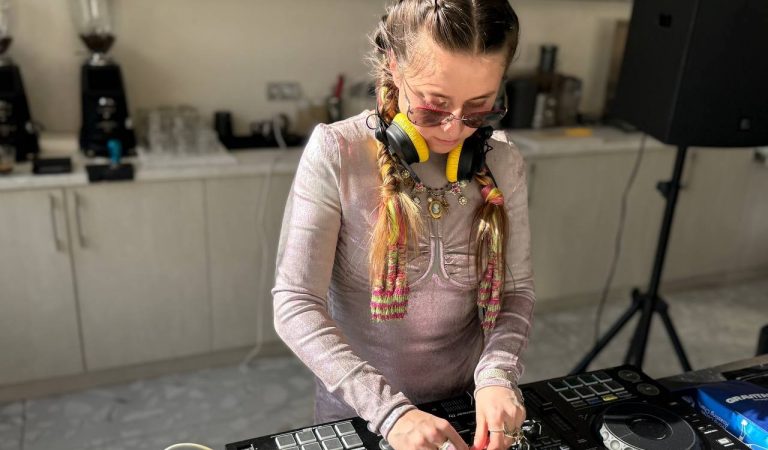 «Делай то, что нравится, остальное неважно». Зарина Файзуллаева о жизни по своим правилам